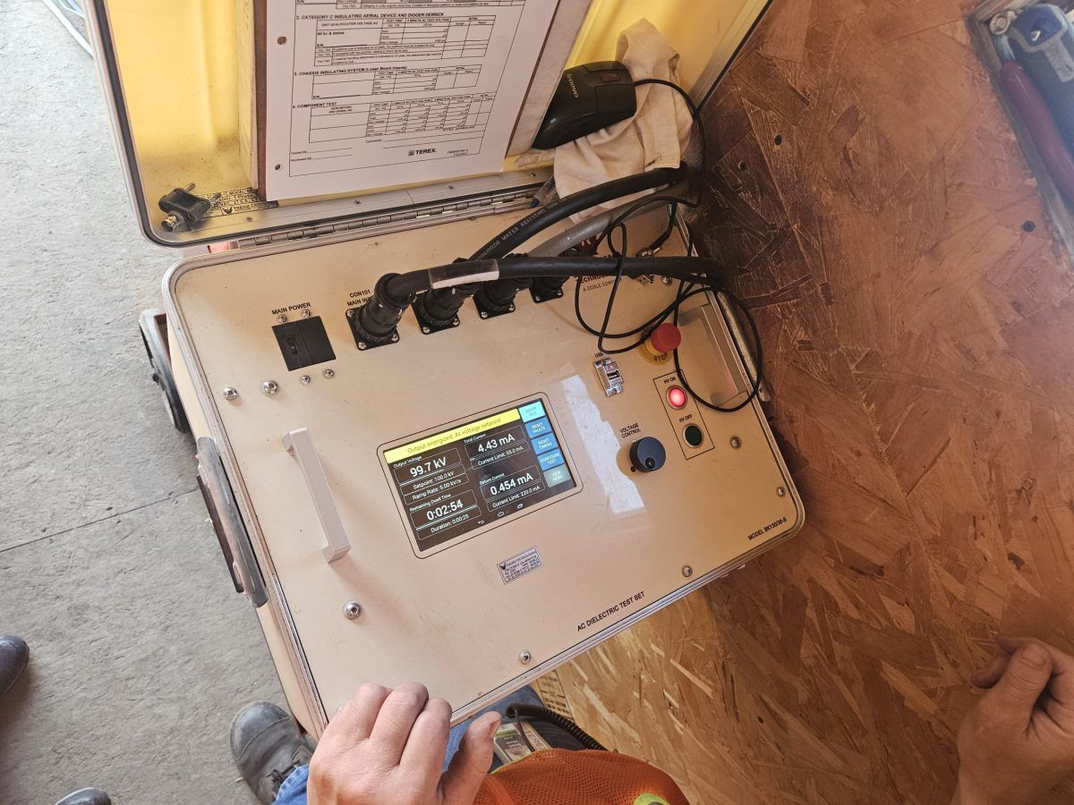Tester for wiring qualification  diagnostics of network devices LinkIQ