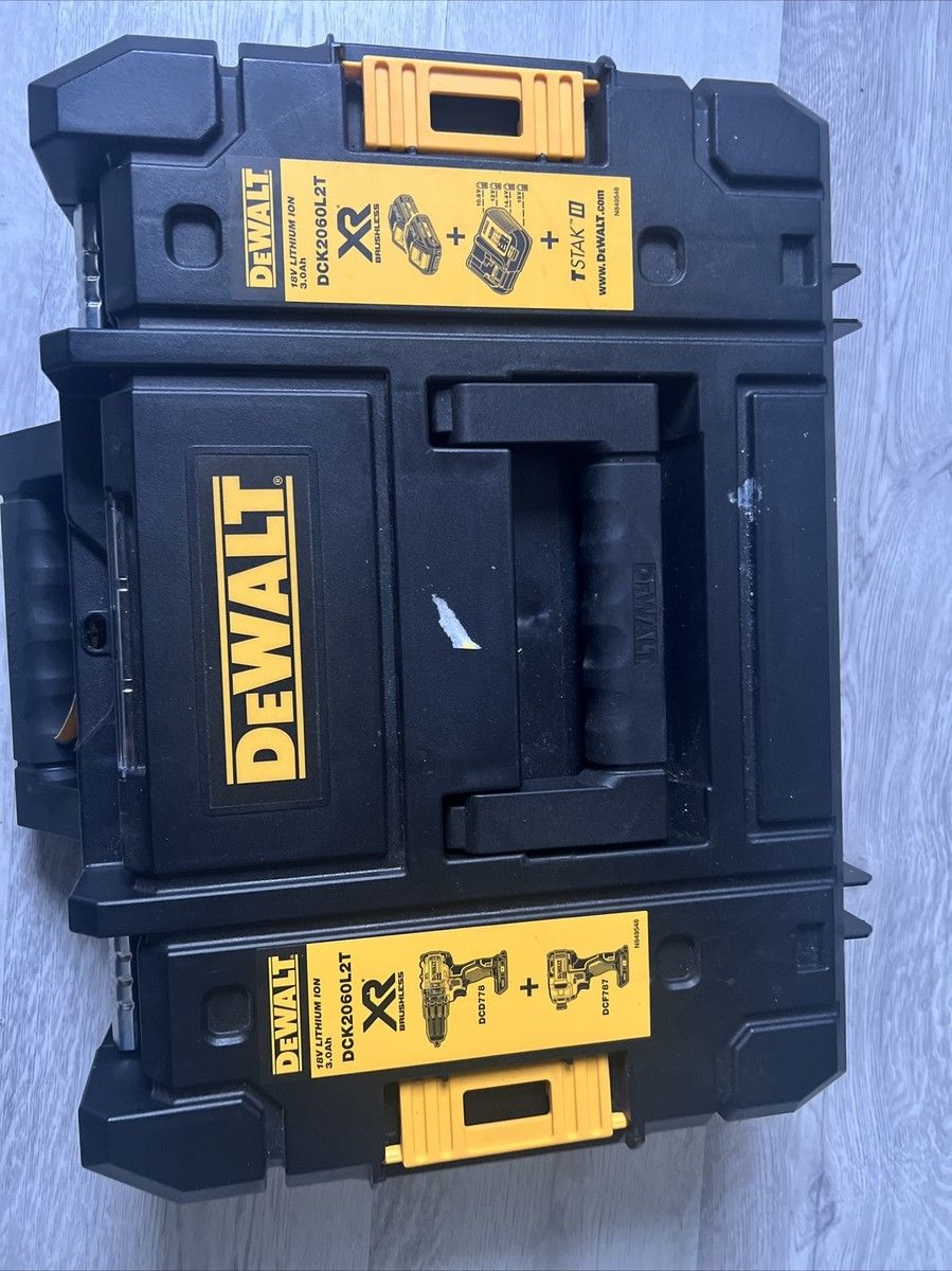 DEWALT. COMBO KIT 18V DCK2060L2T (DCD778+DCF787) 2x3 0Ah TSTAK II %%%