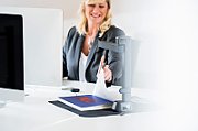 Scanner portabil cu camera de documente IRIScan Desk 6