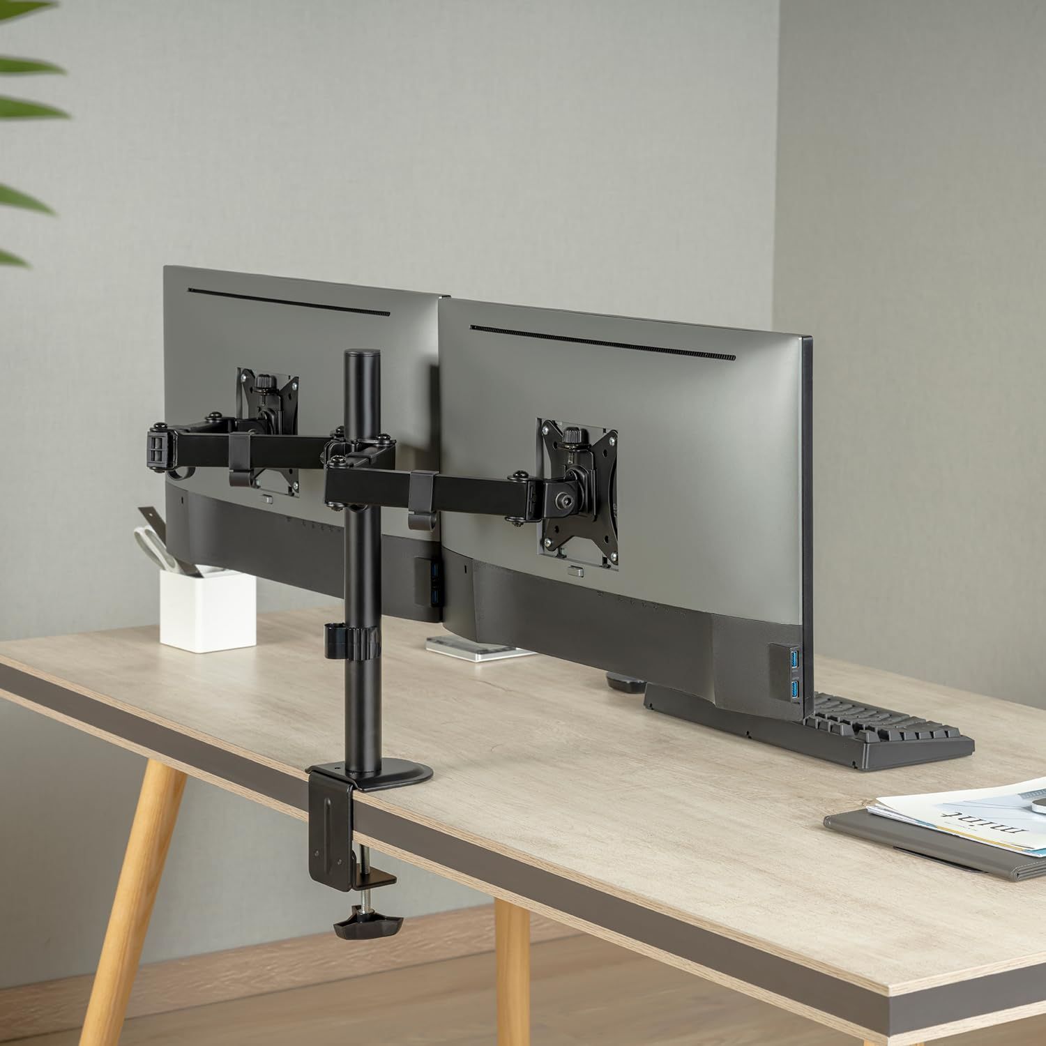 Maclean wall mount for two monitors  17-32''  9kg max  mechanical spring  MC-988