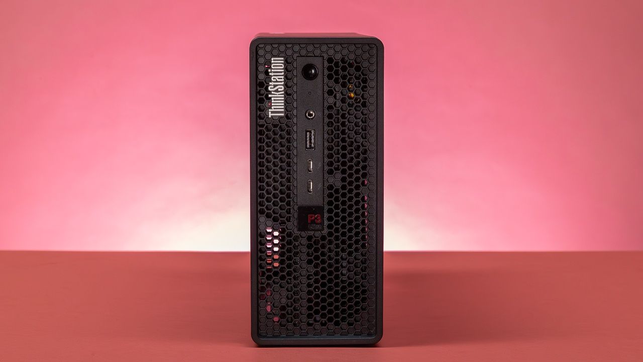 Desktop PC Lenovo thinkstation p3 ultra sff gen 2 Mini Tower, Intel 285 (24 C / 24 T, 2.50 GHz - 5.60 GHz, 36 MB Intel Smart Cache cache, 182 W), 64 GB DDR5, 1 TB Tip SSD: M.2 2280 PCIe 4.0x4 Performance NVMe Opal, Nu, nVidia 4000, Power Adapter 330W, Windows 11 Pro